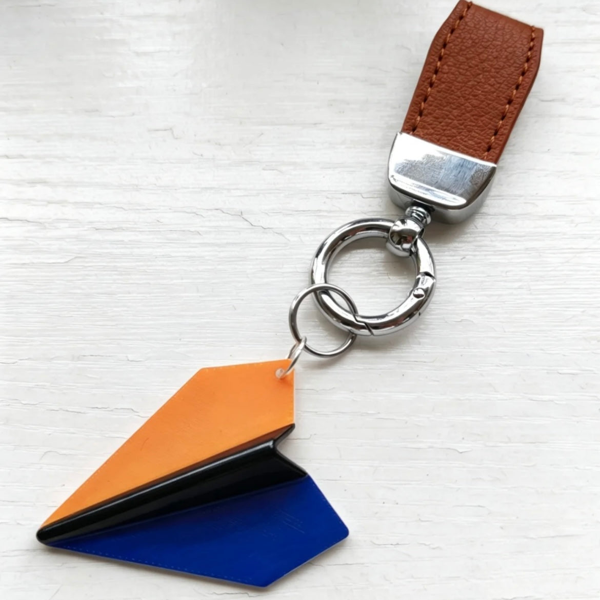 CALEB-Dawn and Dusk Skyline Small Plane with PU leather Keychain