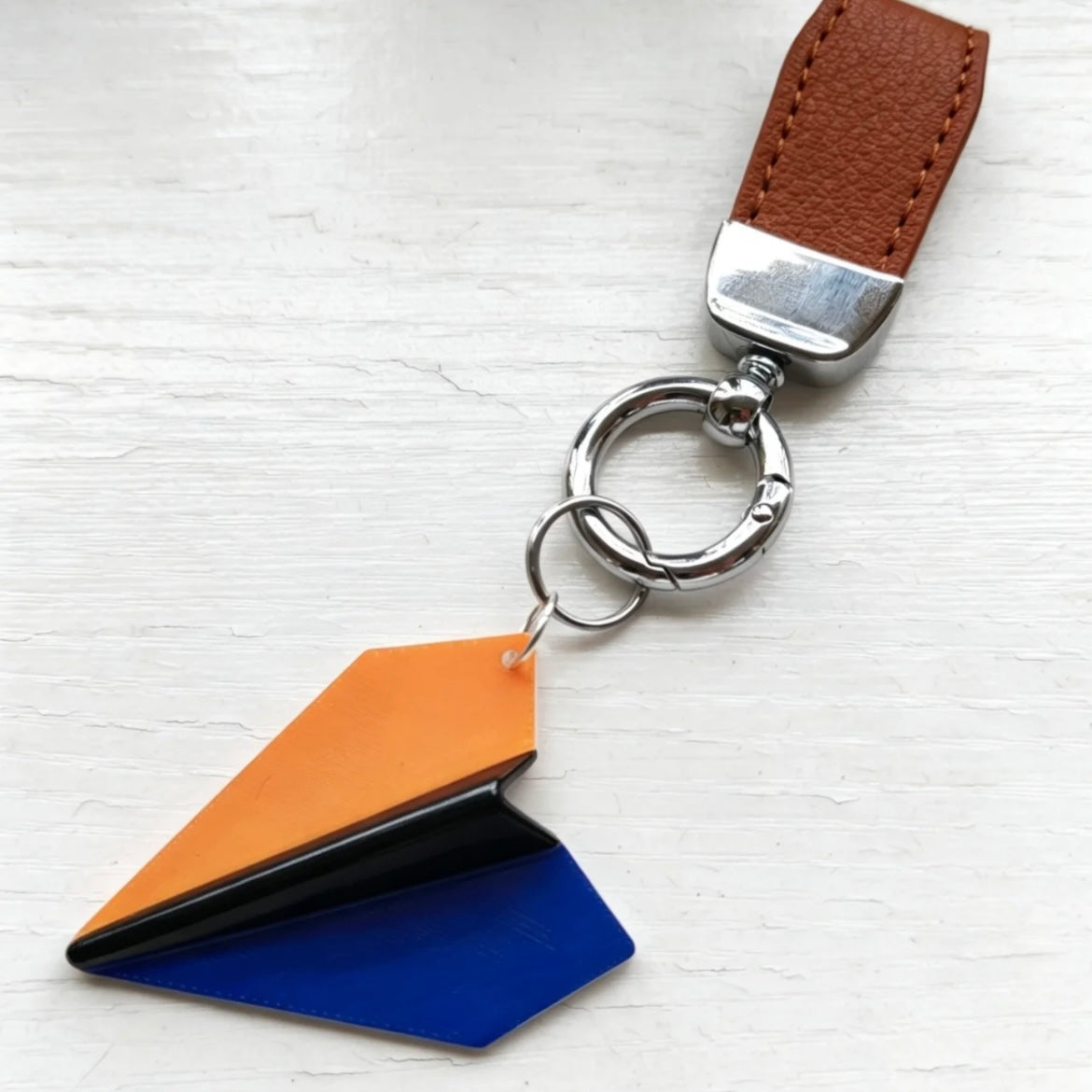 CALEB-Dawn and Dusk Skyline Small Plane with PU leather Keychain