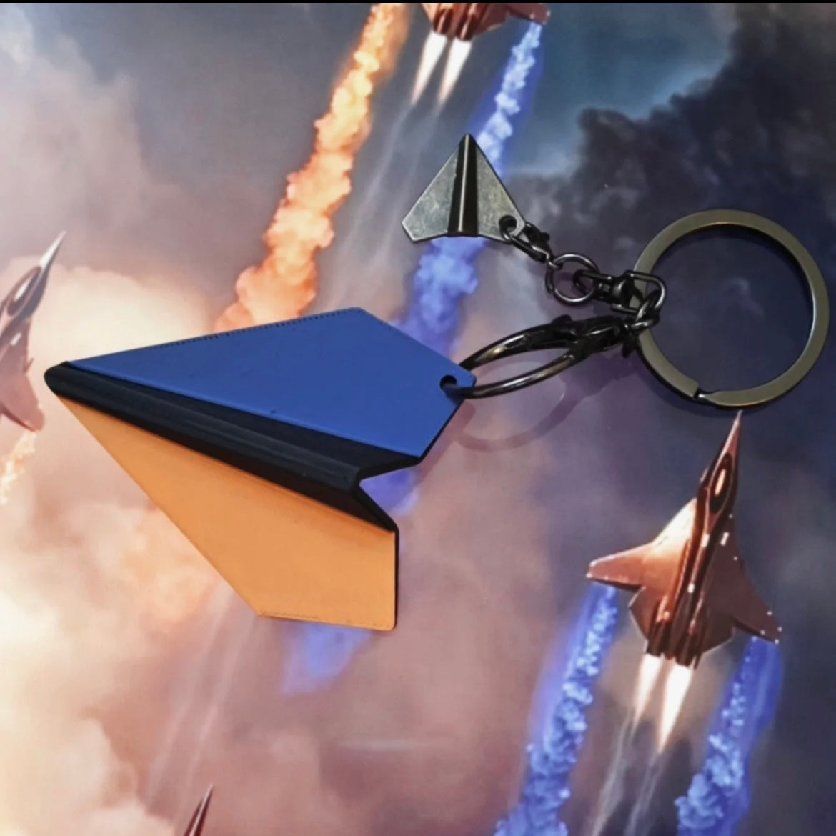 CALEB-Dawn and Dusk Skyline Small Plane with PU leather Keychain