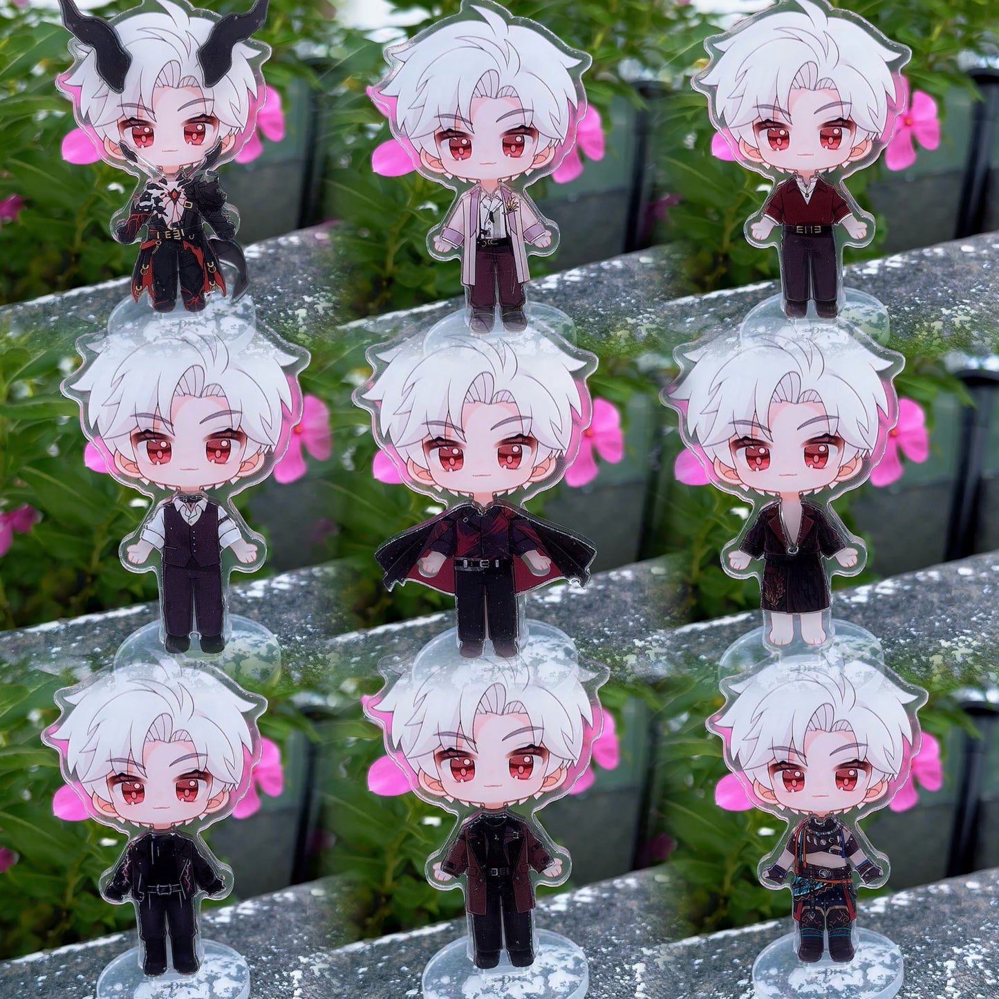 SYLUS-Magnetic Dress-Up Standee (12 Outfits)