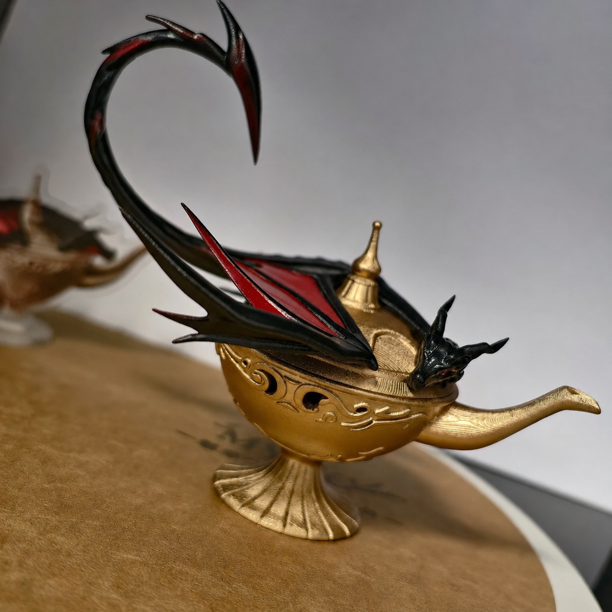 SYLUS-Dragon Magic Lamp Ornament