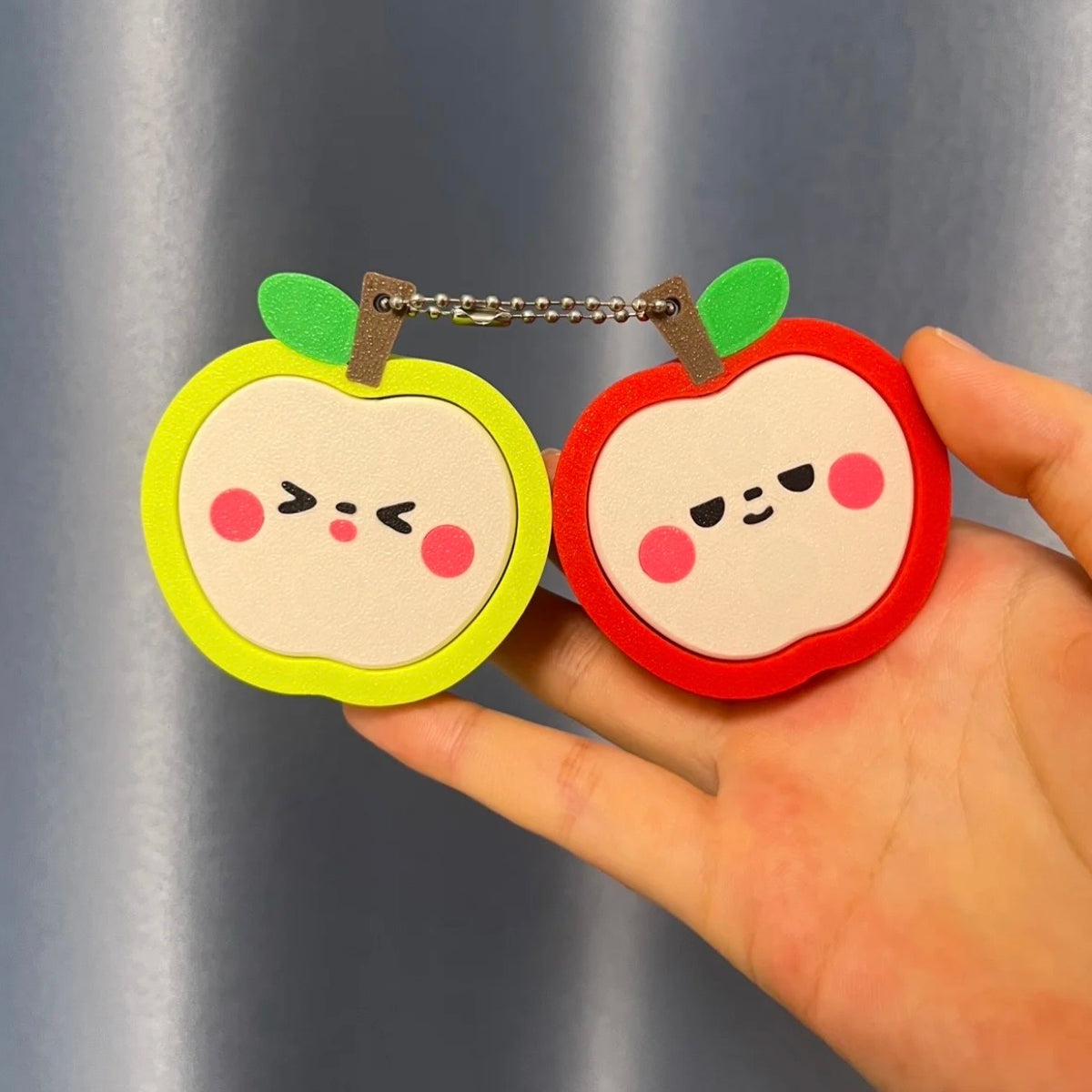 CALEB-Green-Red Apple Pendsnt